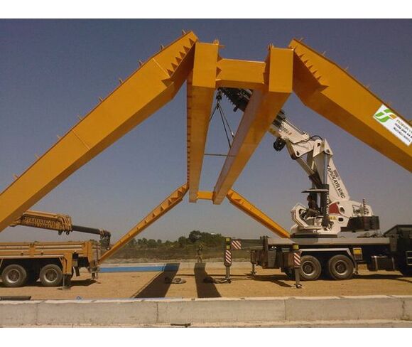Rail Hoist