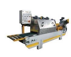 Machine À Profil