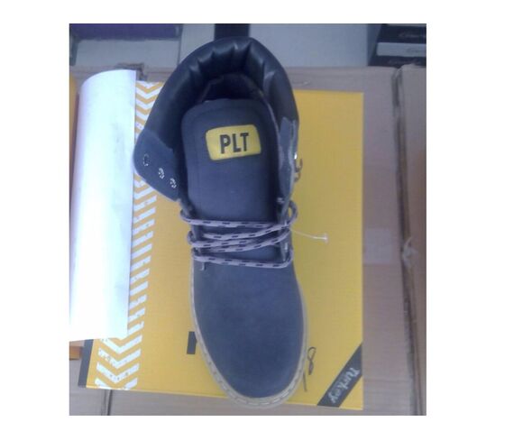 Shoe