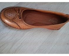 Shoe