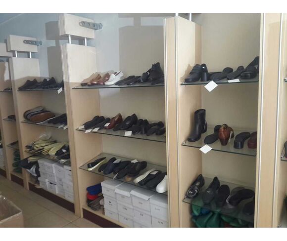 Shoe